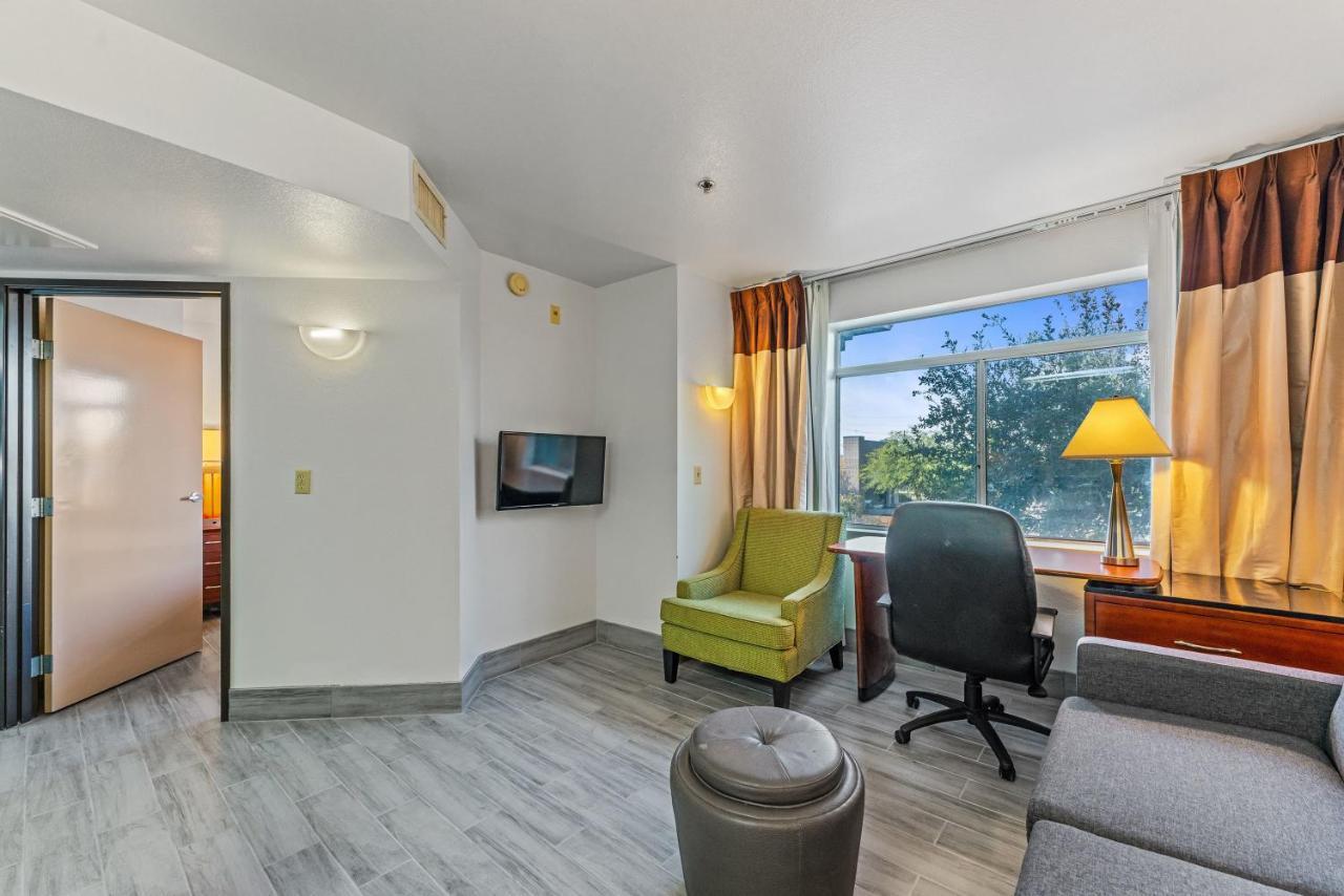 Chandler Perfect Location 1 Bedroom Экстерьер фото