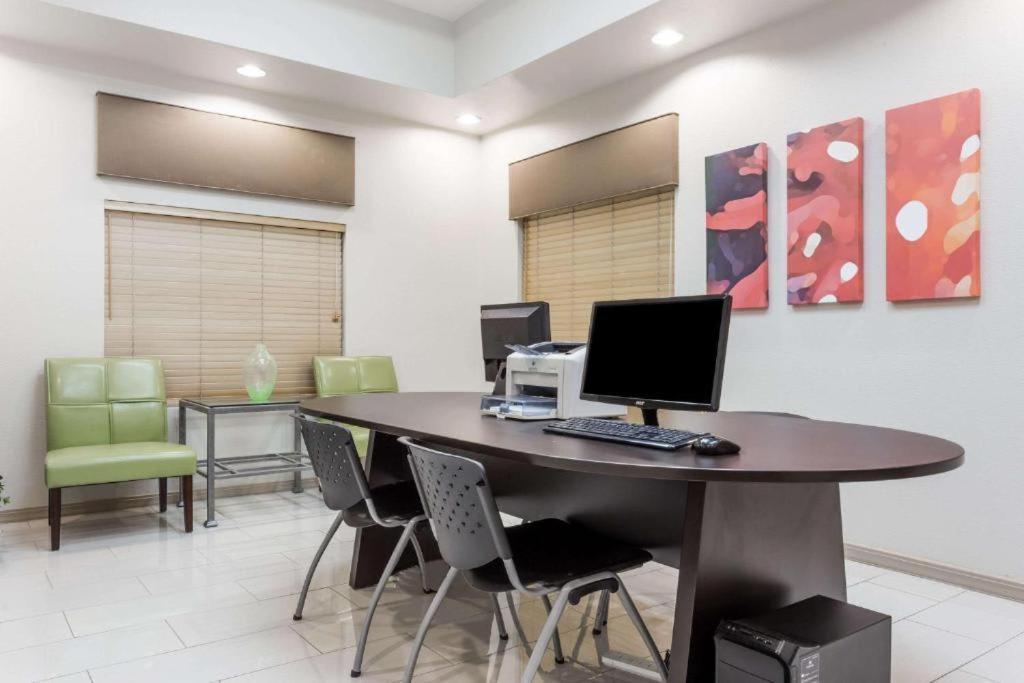 Chandler Perfect Location 1 Bedroom Экстерьер фото